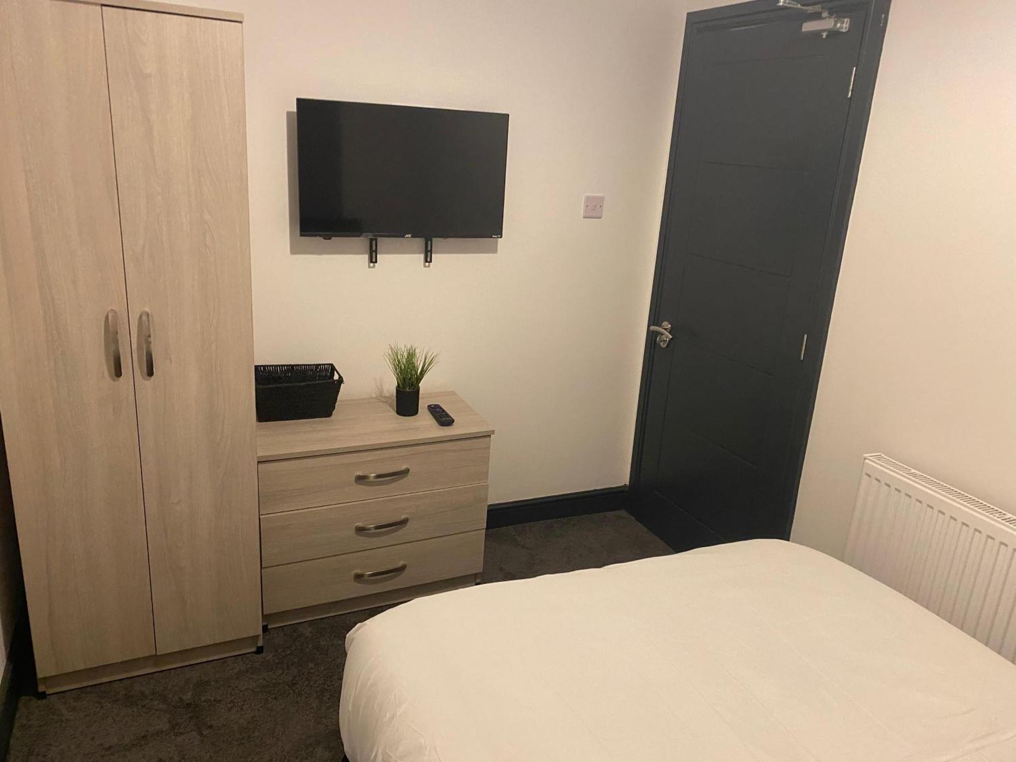Houghton Guest House 1 Stoke-on-Trent Екстер'єр фото
