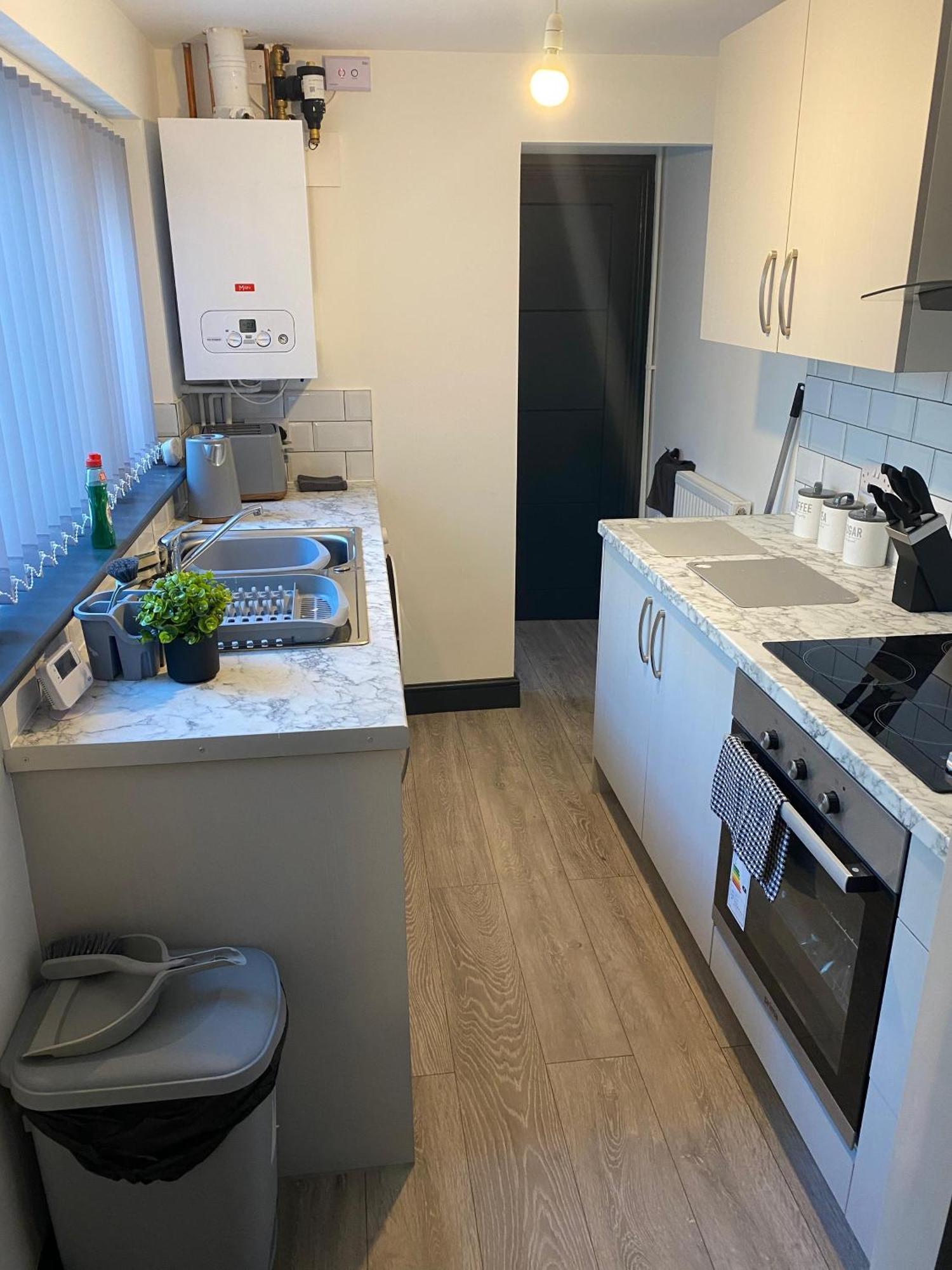 Houghton Guest House 1 Stoke-on-Trent Екстер'єр фото